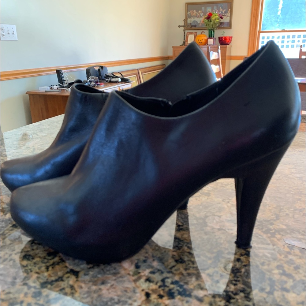 Leather Micheal Shannon boots